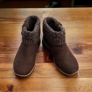 COPY - Sketchers Memory Foam Booties